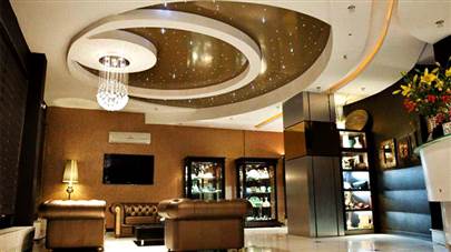 لابی هتل اسپادانا اصفهان لابی هتل اسپادانا اصفهان